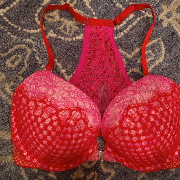 Victoria Secret Lace Halter Bra - Picture 2 of 7